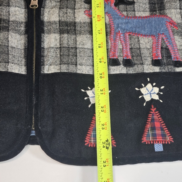 Womens Plaid Embroidered Wool Sweater Vest Sz XL Winter Holiday Reindeer Granny - Picture 8 of 13